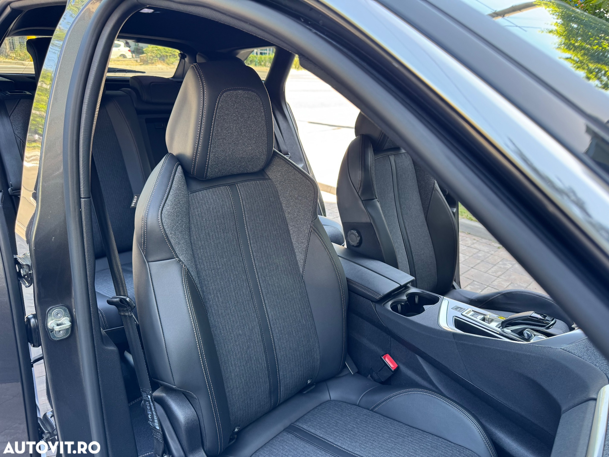 Peugeot 3008 PureTech 130 Stop & Start GPF EAT8 GT - 22