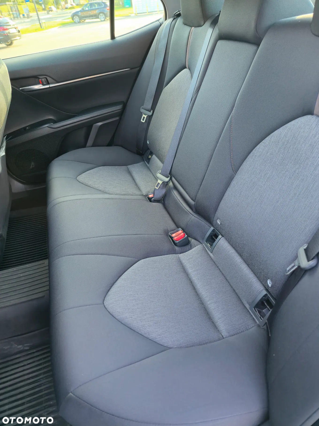 Toyota Camry 2.5 Hybrid Comfort CVT - 12