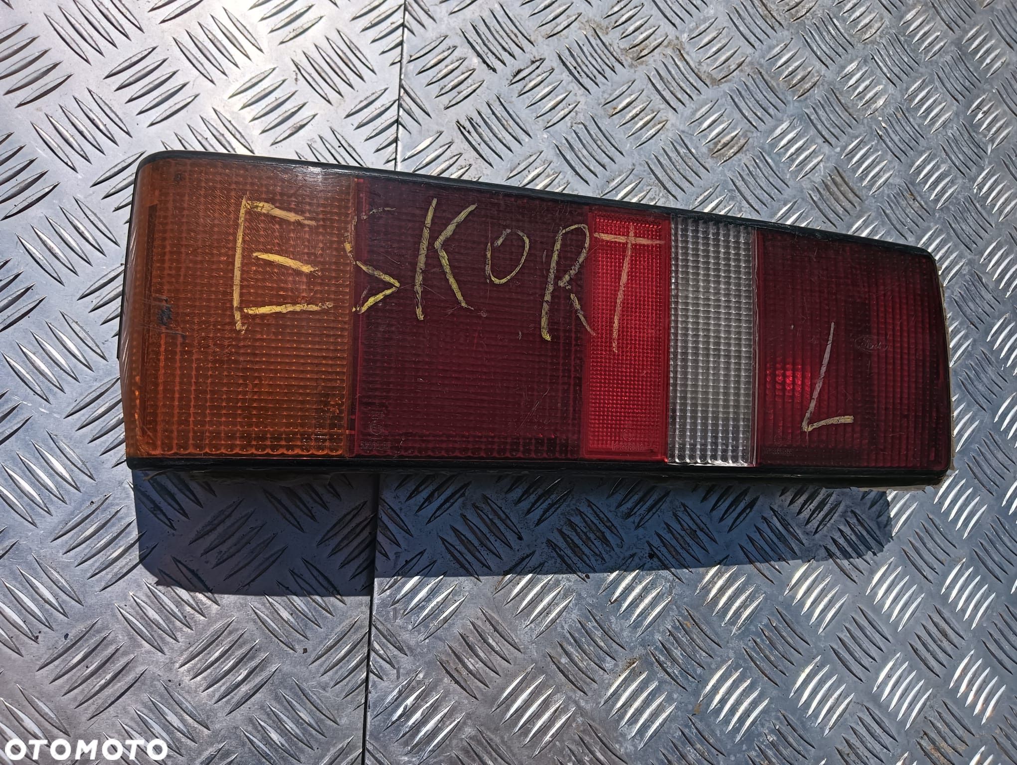 Lampa lewy i prawy tył Ford Escort Mk4 - 1