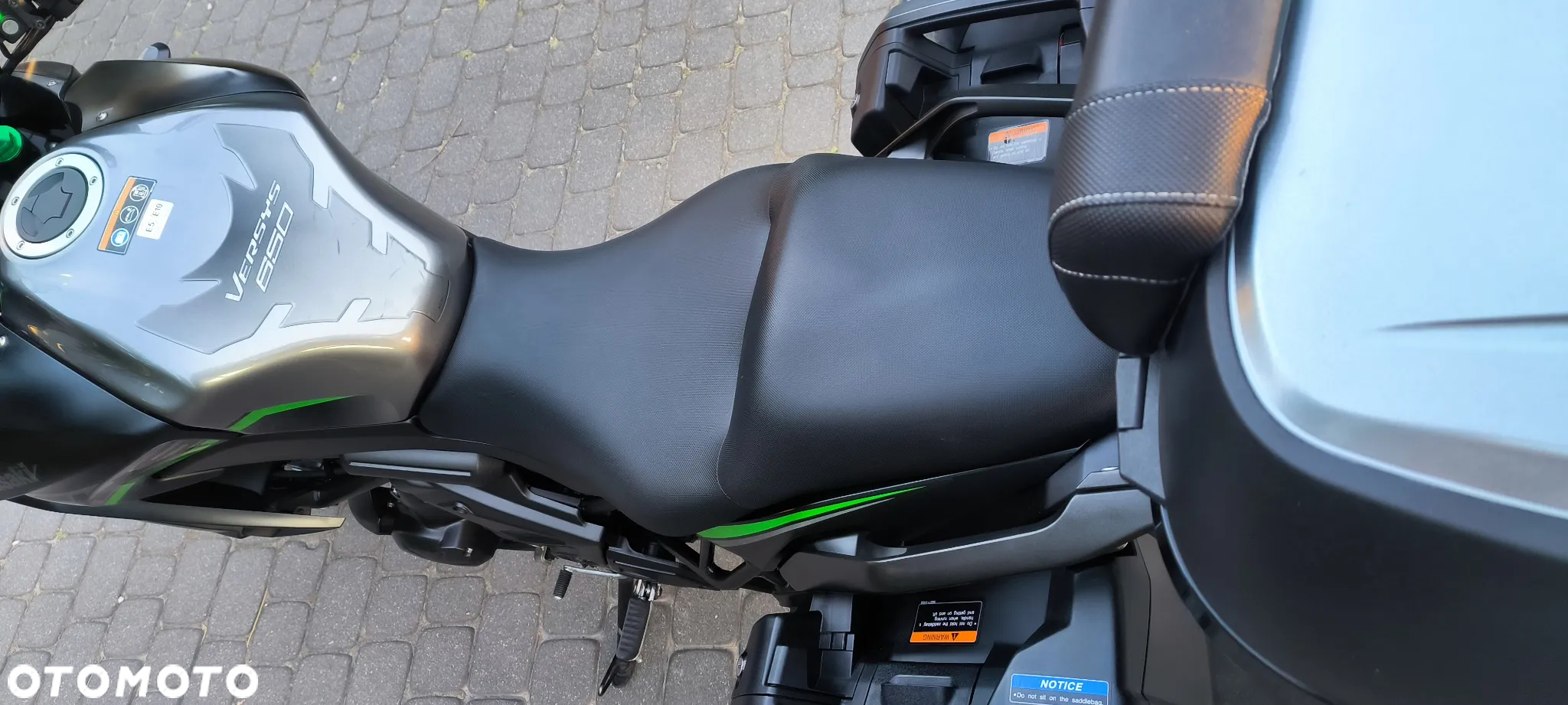Kawasaki Versys 650 - 12