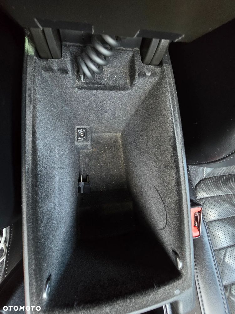 Volkswagen Passat 2.0 TDI 4Mot Highline - 24