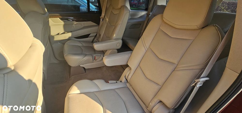 Cadillac Escalade 6.2 V8 AWD AT Premium - 11