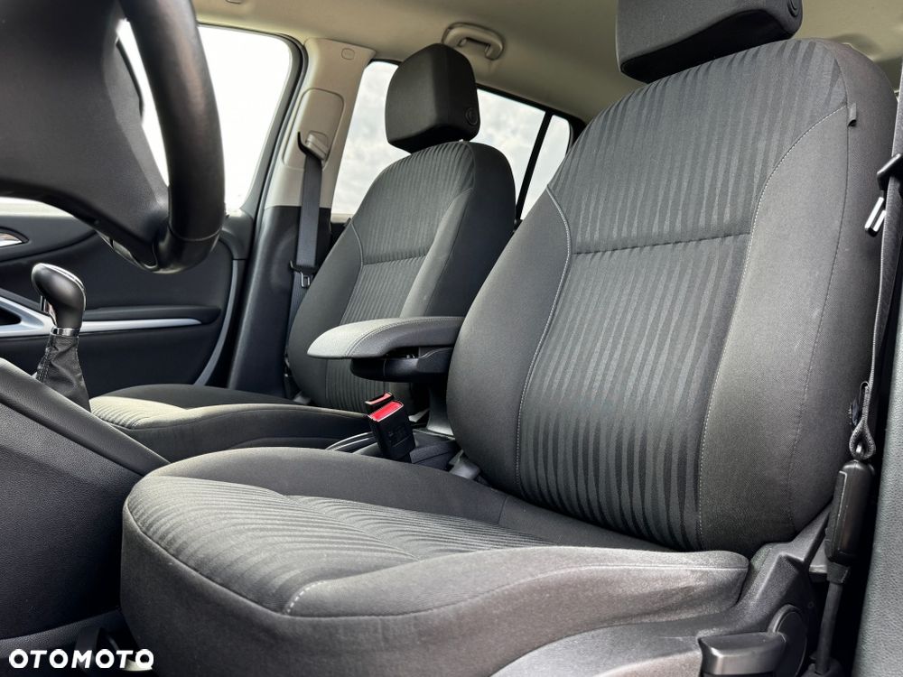 Opel Zafira - 15