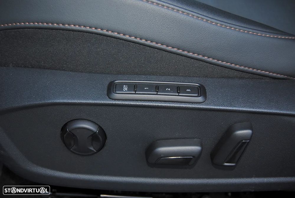 Cupra Leon ST 1.5 e-Hybrid VZ DSG - 23