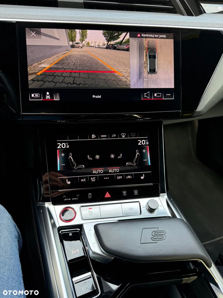 Audi e-tron S quattro - 22