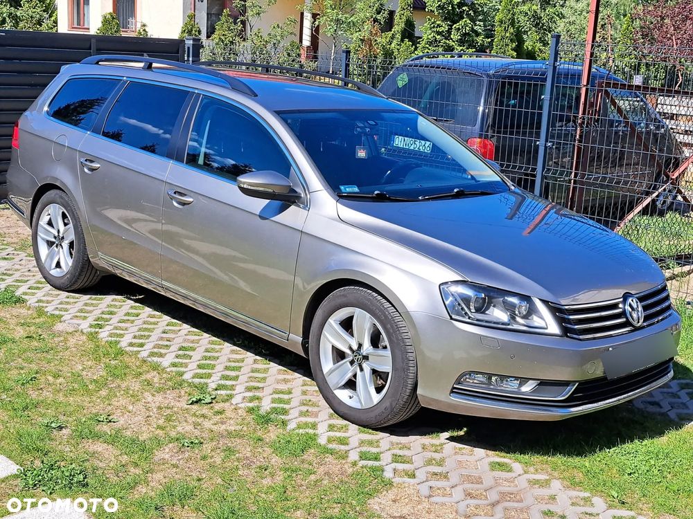 Volkswagen Passat 2.0 TDI Comfortline DSG - 2