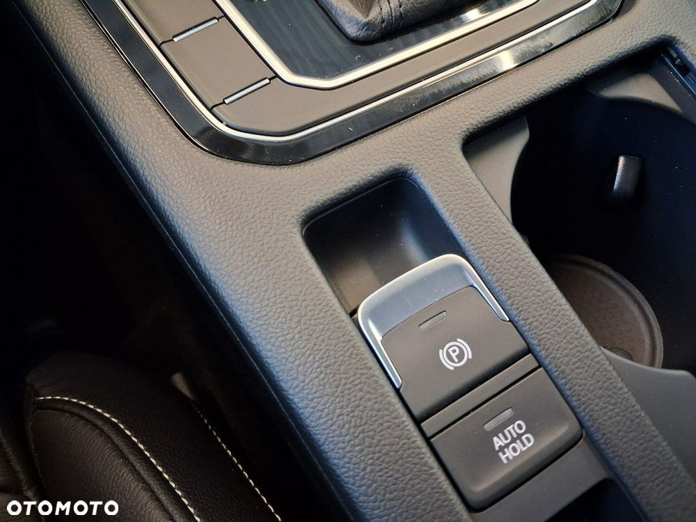 Volkswagen Passat Variant - 27