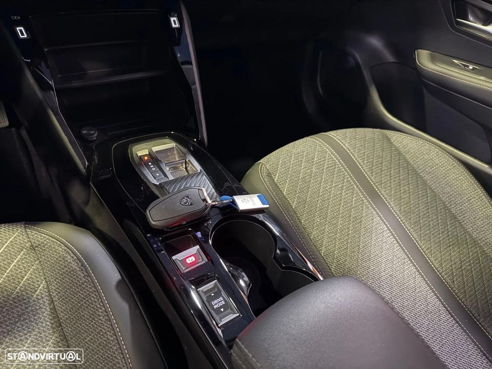 Peugeot e-208 50 kWh Allure - 23