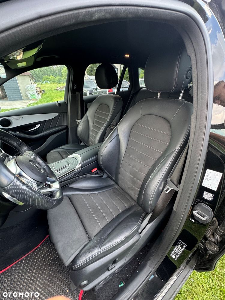 Mercedes-Benz GLC 300 d 4-Matic - 13