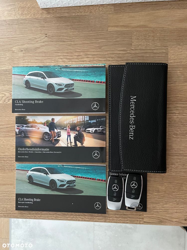 Mercedes-Benz CLA 200 7G-DCT AMG Line - 22