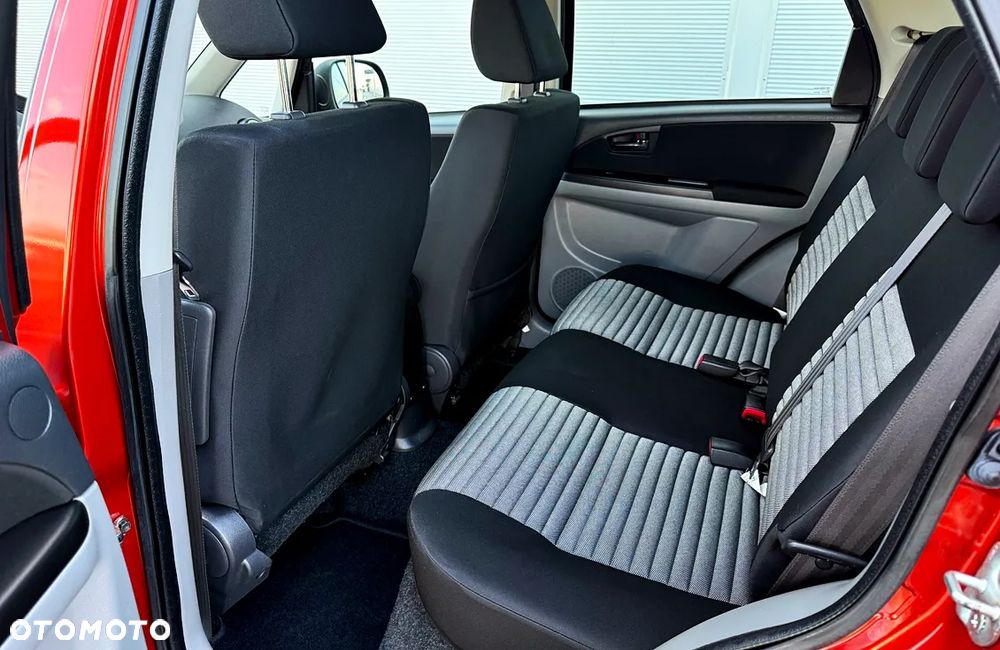 Suzuki SX4 1.6 Explore - 21