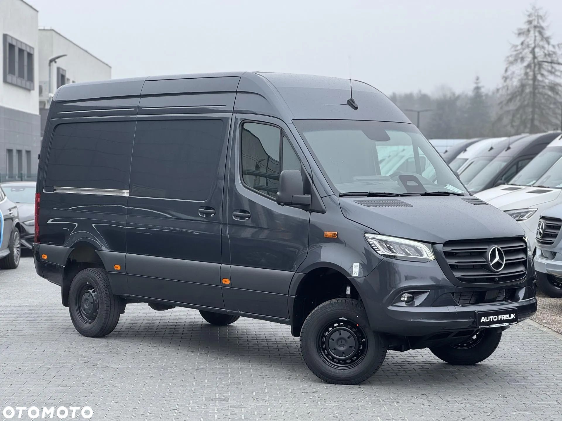 Mercedes-Benz Sprinter - 1