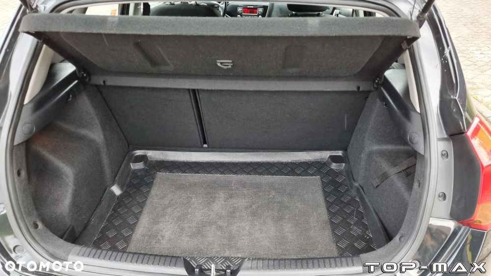 Volkswagen Golf - 16