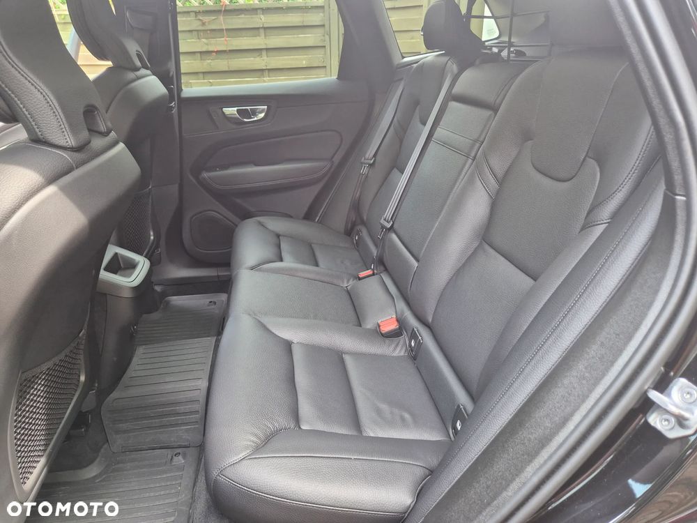 Volvo XC 60 B4 D AWD Geartronic Inscription - 30
