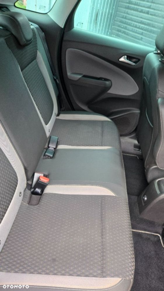 Opel Crossland X - 30