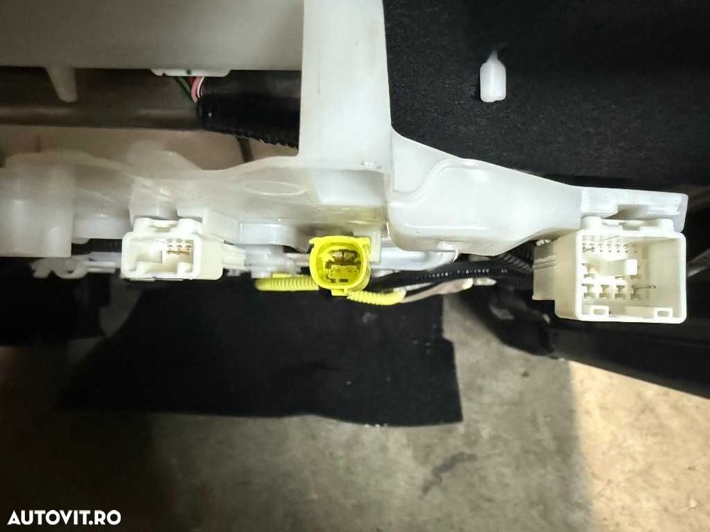 Interior Toyota CH-R 2019 - 4