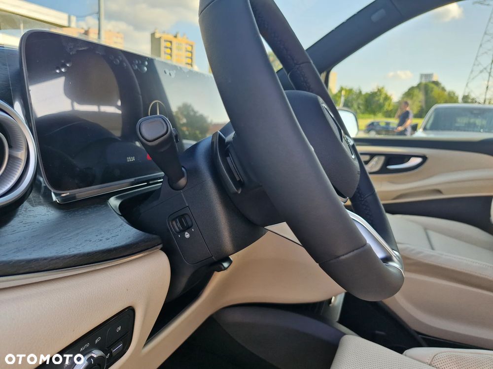Mercedes-Benz Klasa V 300 d 9G-Tronic Exclusive (ekstra d³) - 27