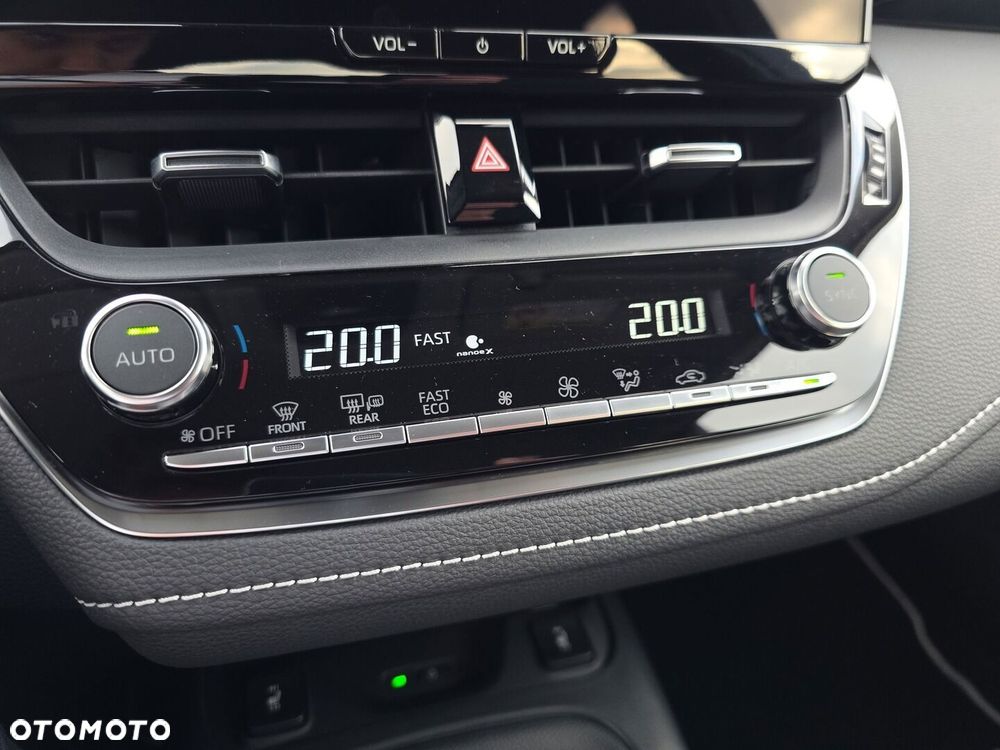 Toyota Corolla 1.8 Hybrid Style - 23