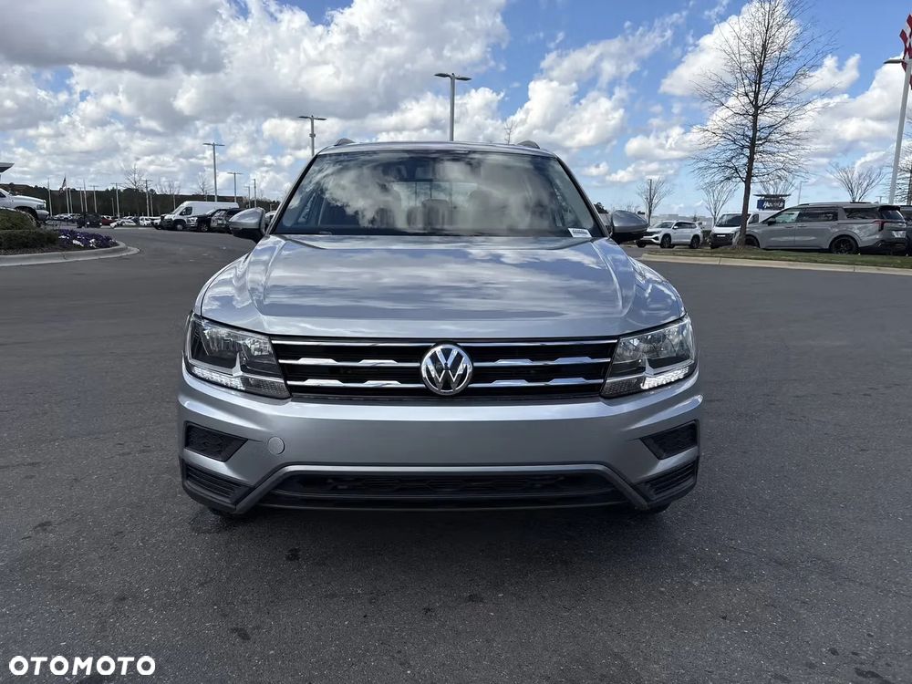 Volkswagen Tiguan - 2