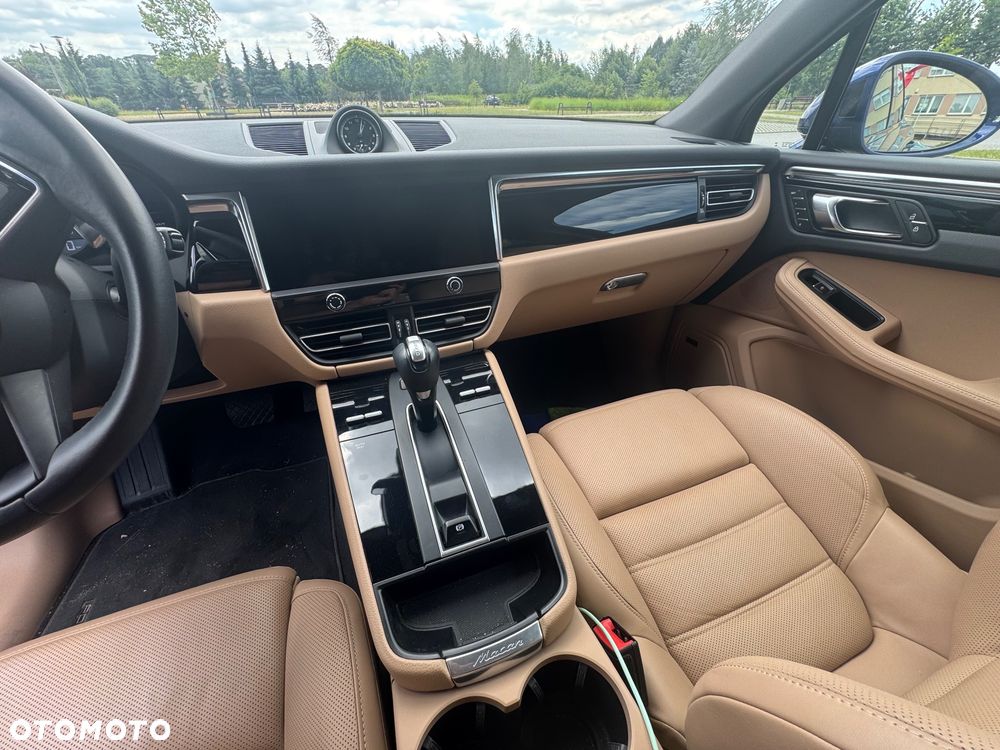 Porsche Macan Standard - 24