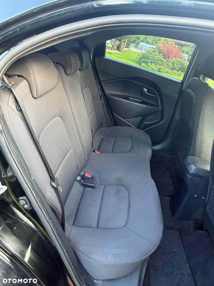 Kia Rio 1.4 crdi M - 9