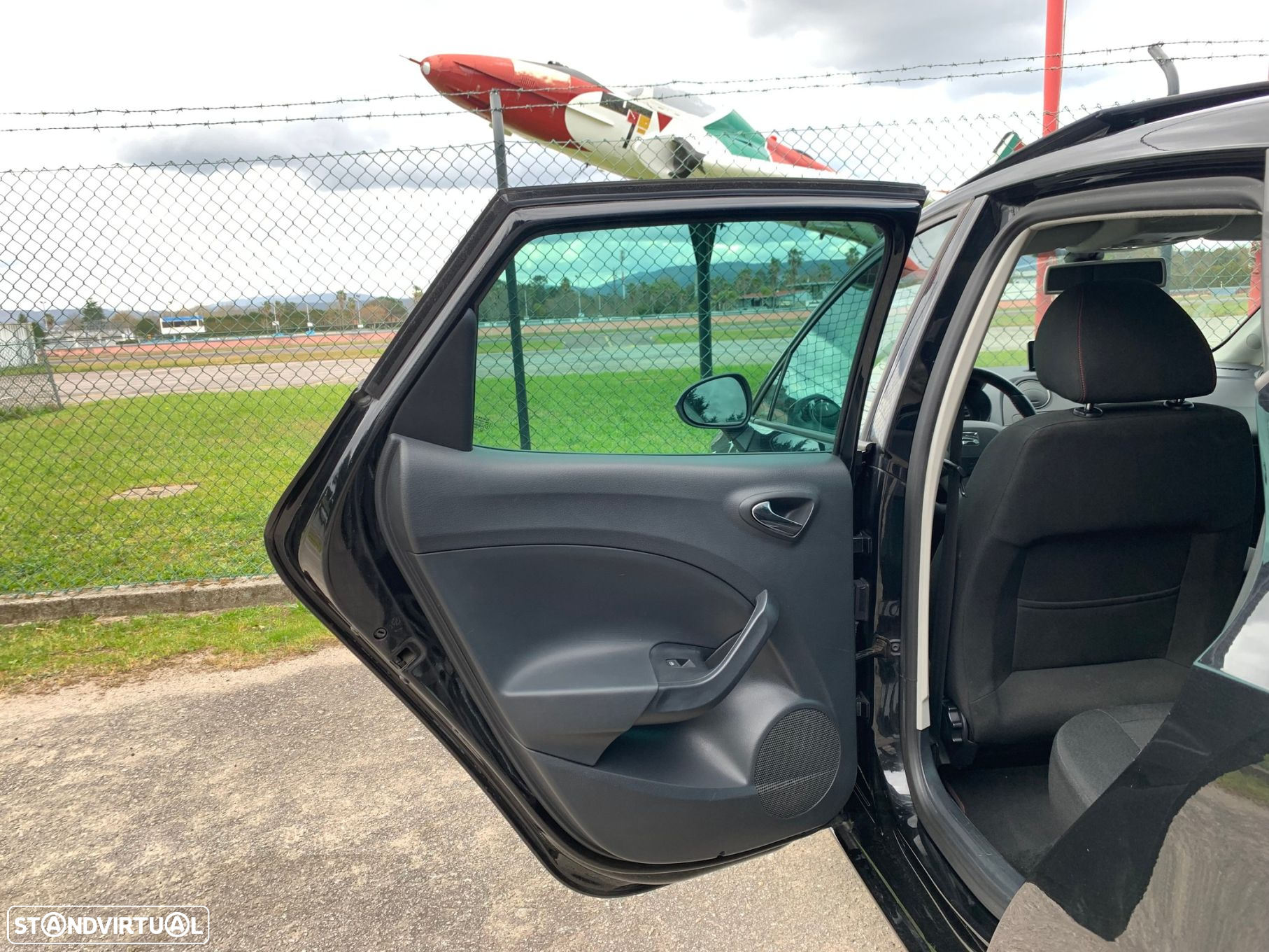 SEAT Ibiza 1.6 TDI FR - 44