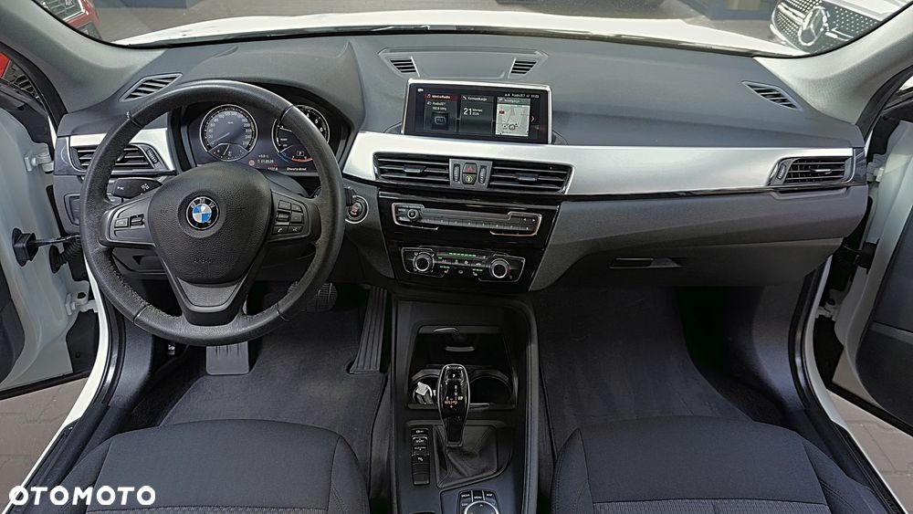 BMW X1 sDrive18i GPF - 12