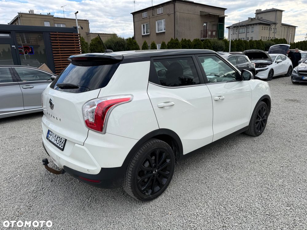 SsangYong/KGM Tivoli e-XGi 160 2WD Black+White - 20