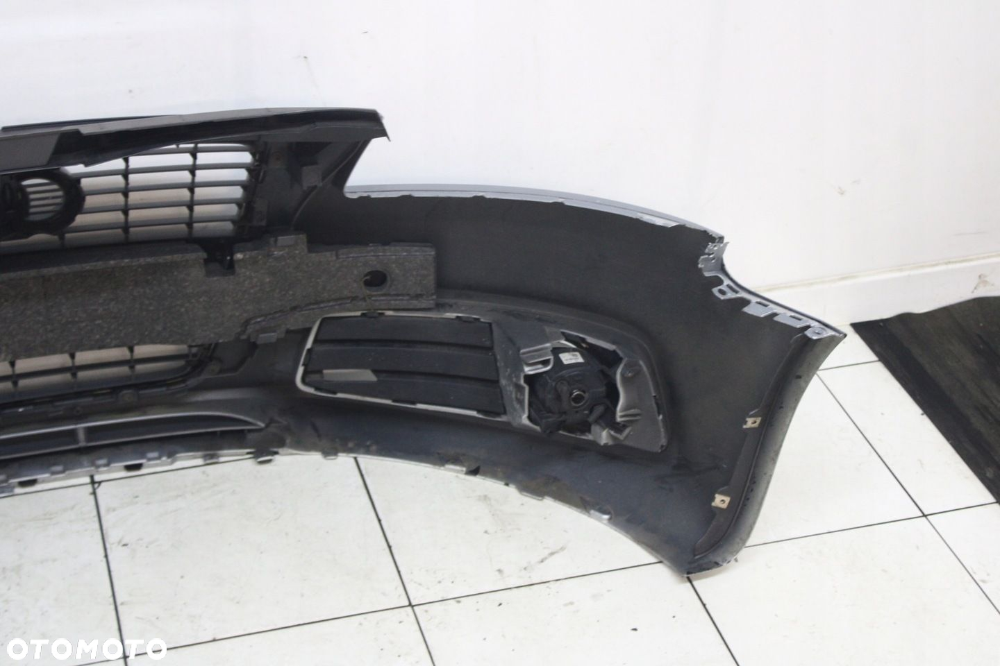AUDI A3 8P LIFT 08R- ZDERZAK PRZÓD PRZEDNI S-LINE SLINE LX7V - 7