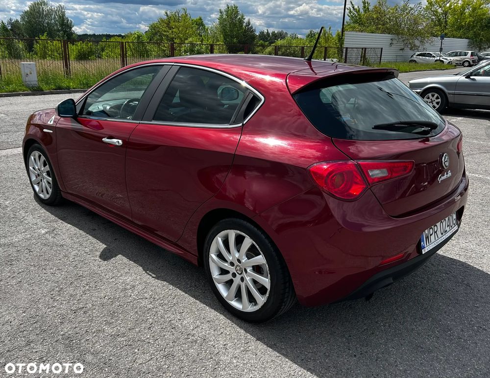 Alfa Romeo Giulietta 1750 TBi Quadrifoglio Verde - 4
