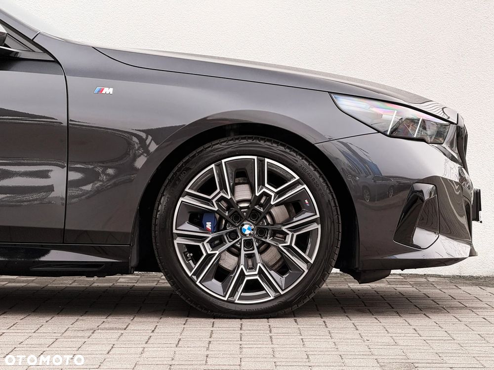 BMW Seria 5 520d xDrive M Sport sport - 12