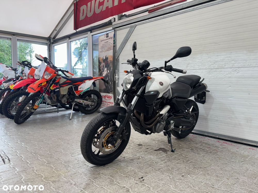 Yamaha MT - 5