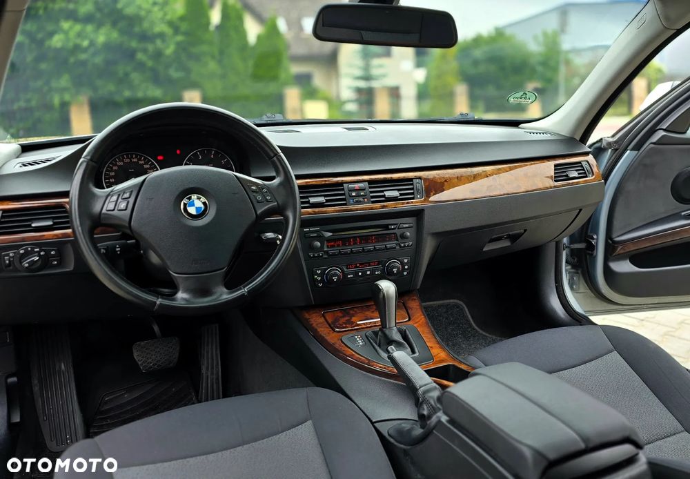 BMW Seria 3 - 18