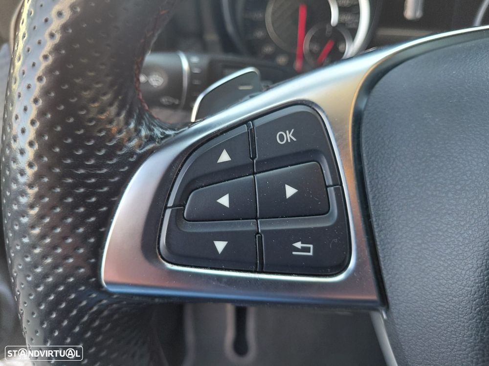 Mercedes-Benz A 45 AMG 4Matic Speedshift 7G-DCT - 4