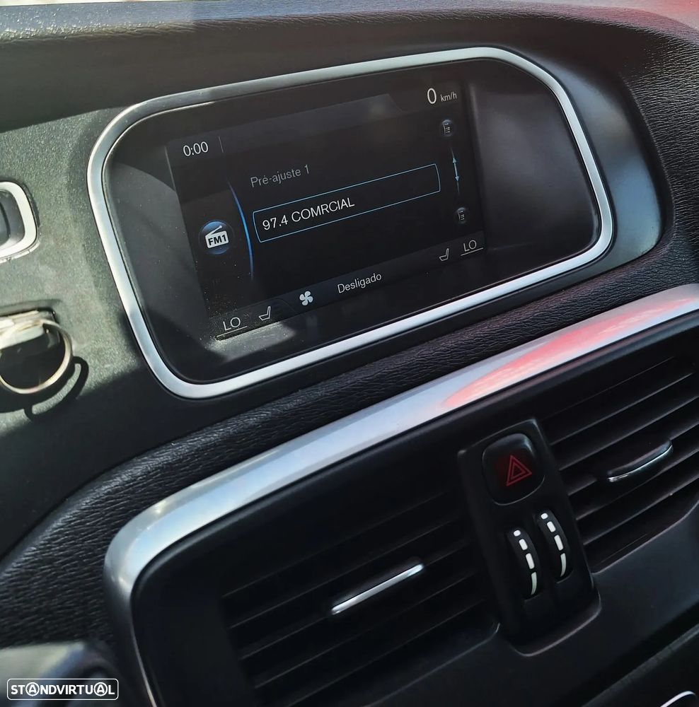 Volvo V40 1.6 D2 Momentum Eco - 12
