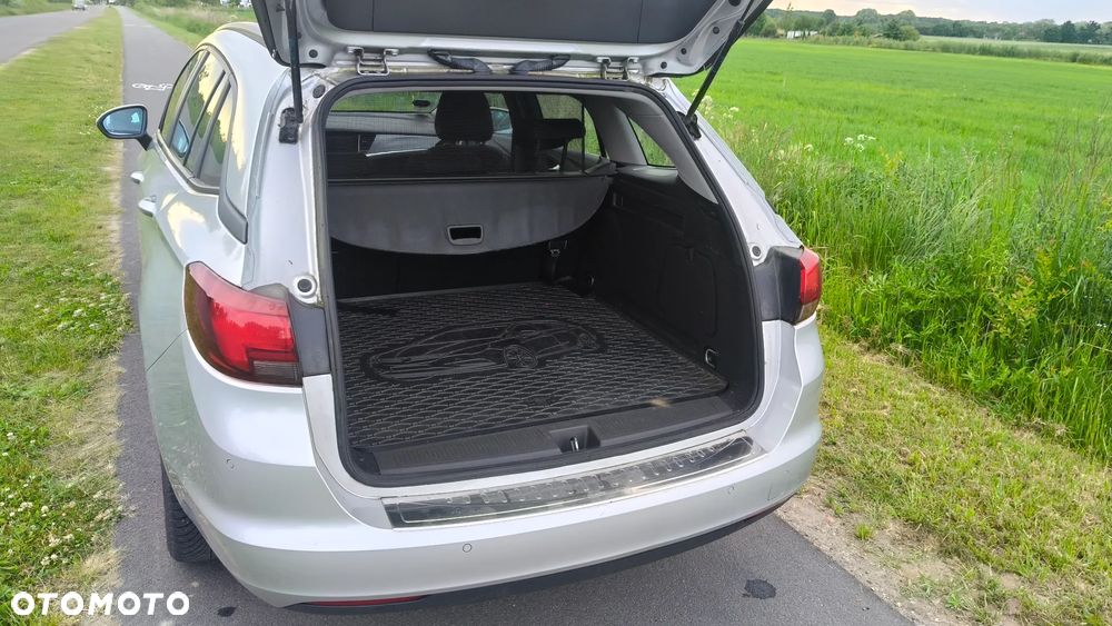 Opel Astra 1.4 Turbo Start/Stop Dynamic - 9