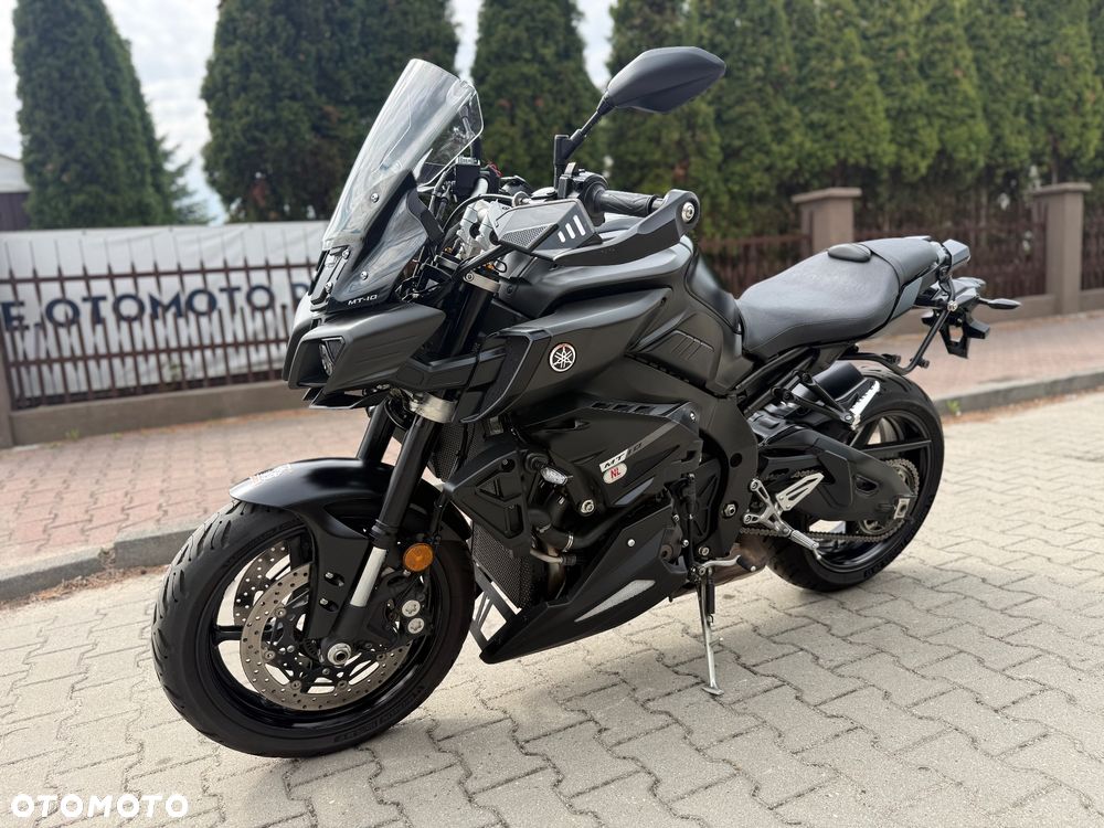 Yamaha MT - 27
