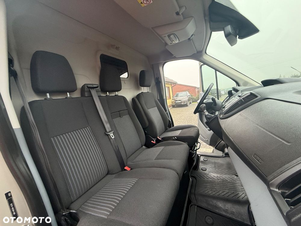 Ford Transit - 15