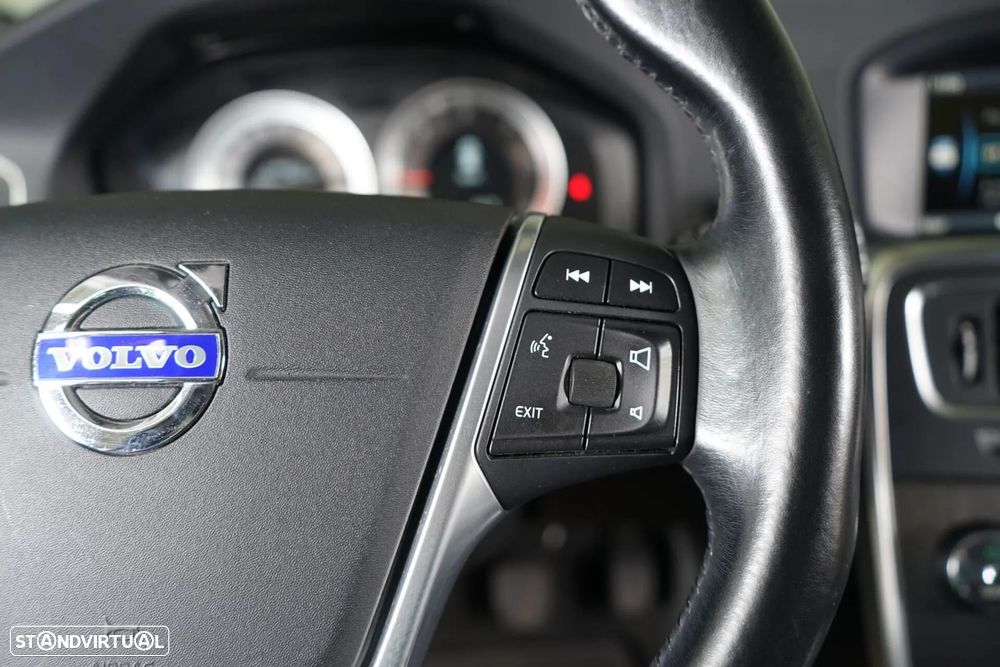 Volvo V60 1.6 D2 Momentum Eco - 22