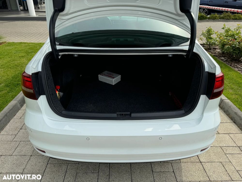 Volkswagen Jetta 1.2 TSI Comfortline - 26