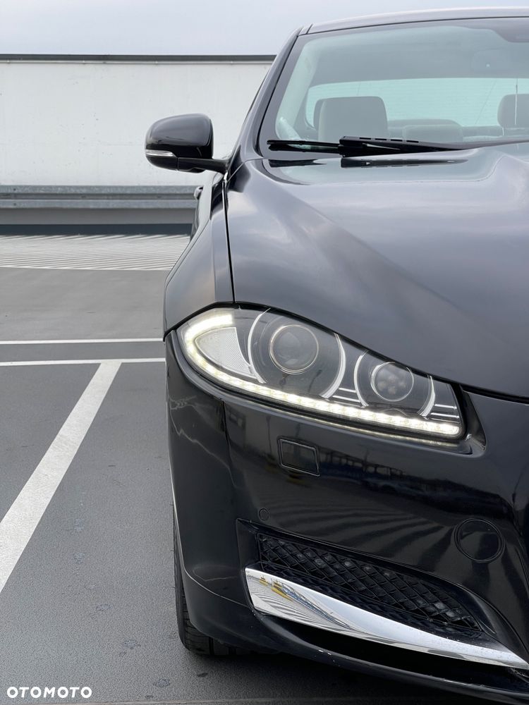Jaguar XF 3.0 V6 D S Luxury - 2