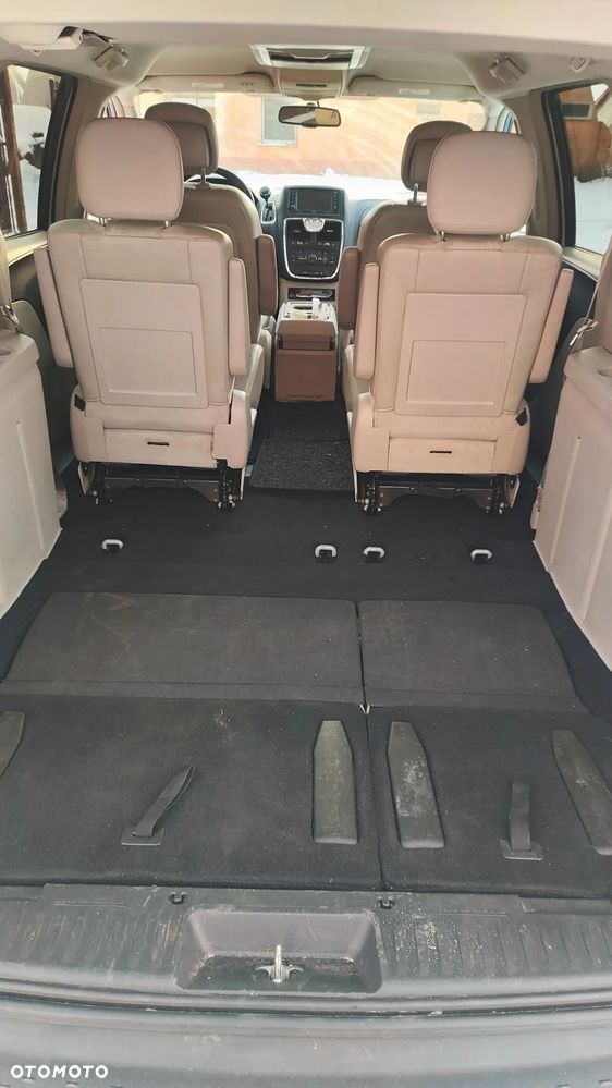 Chrysler Town & Country 3.6 Touring - 10