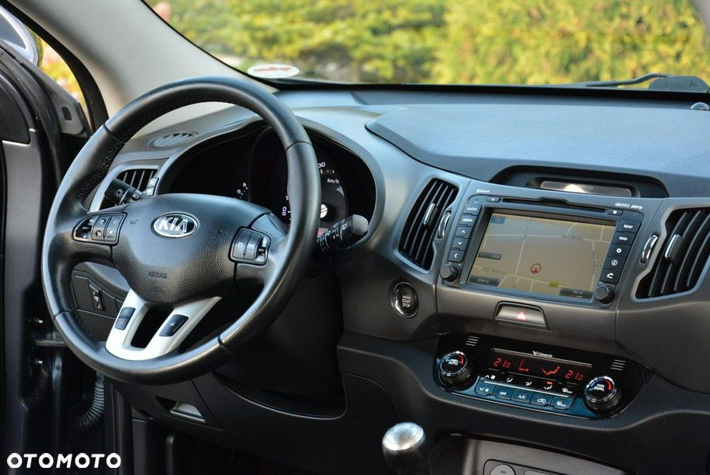 Kia Sportage 2.0 CVVT 2WD Vision - 19