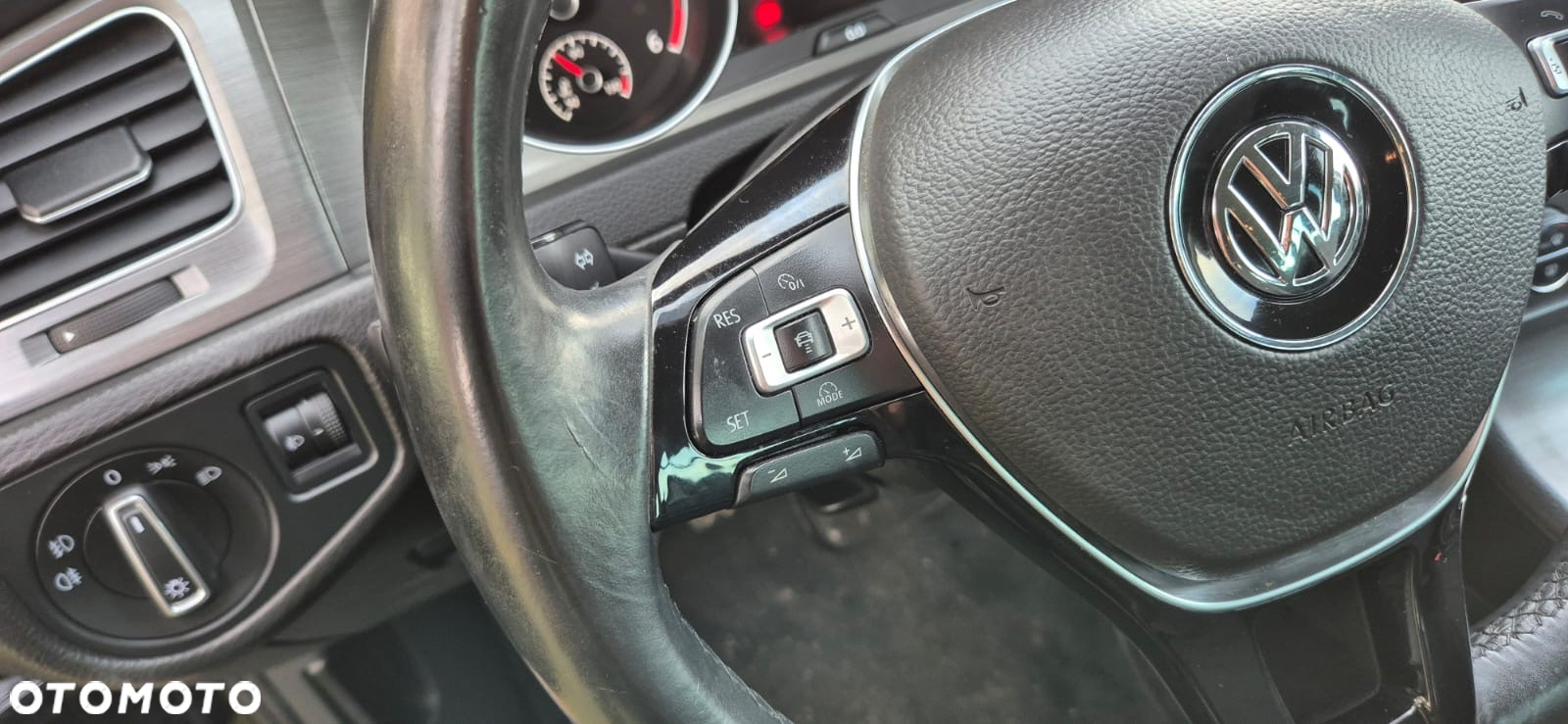 Volkswagen Golf - 9