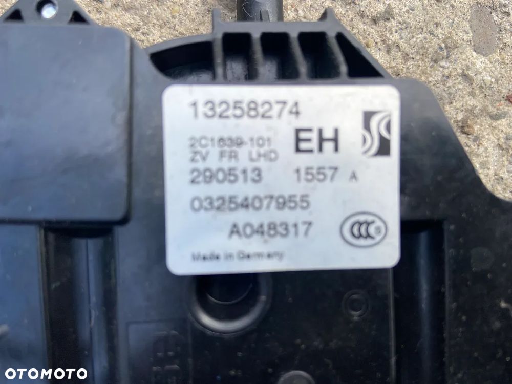 Siłownik centralnego zamka Zamek Opel Corsa D - 4