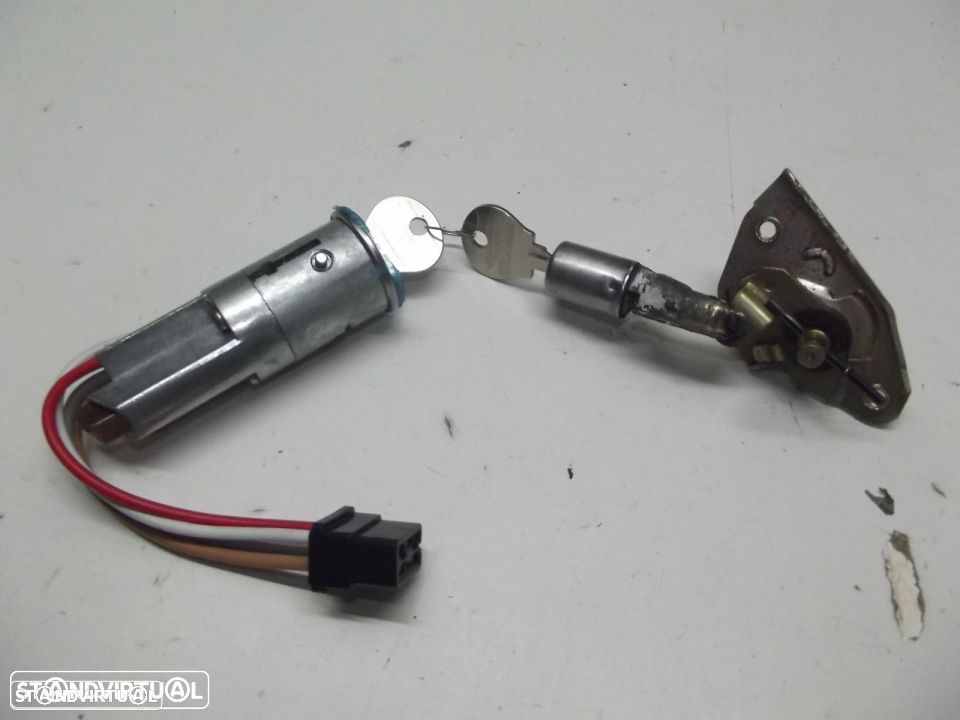 renault 4 L canhao de igniçao +canhao da porta do condutor c/a mesma chave - 2