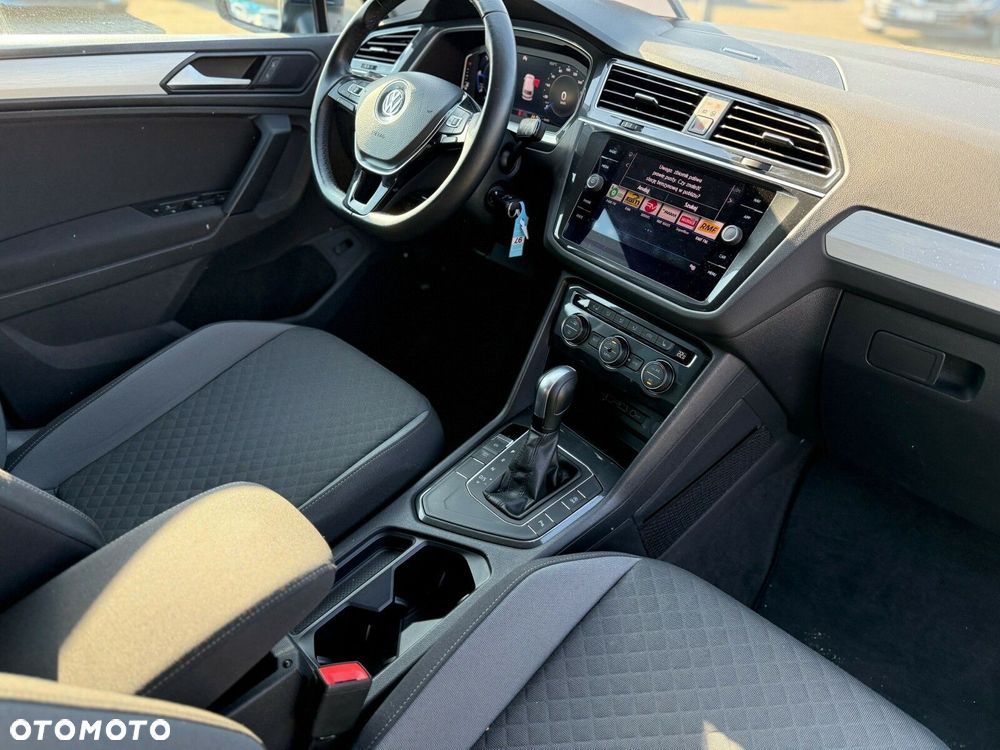 Volkswagen Tiguan - 15