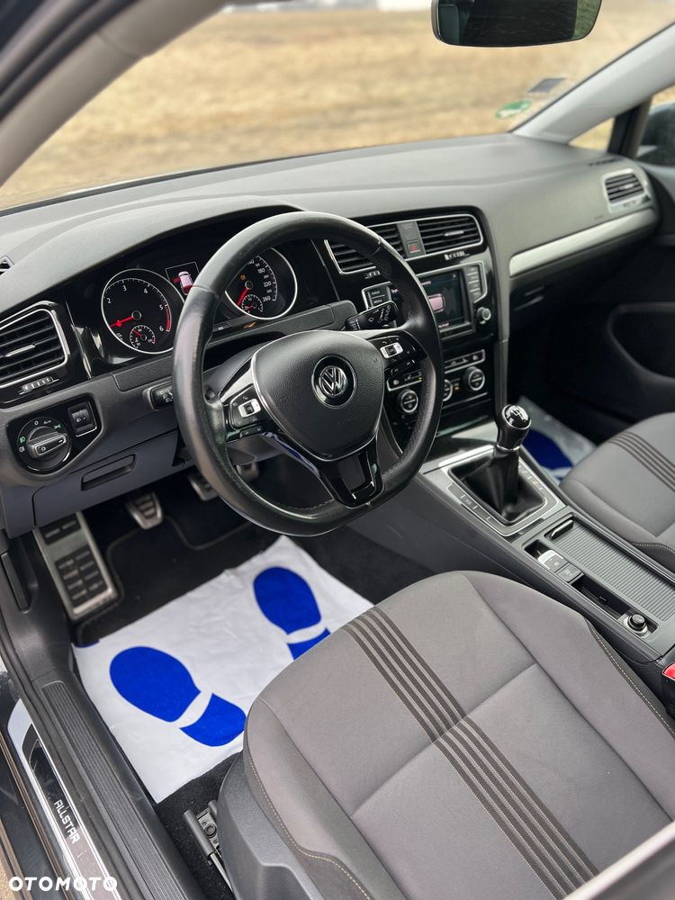 Volkswagen Golf 2.0 TDI 4Motion BlueMotion Technology Allstar - 15