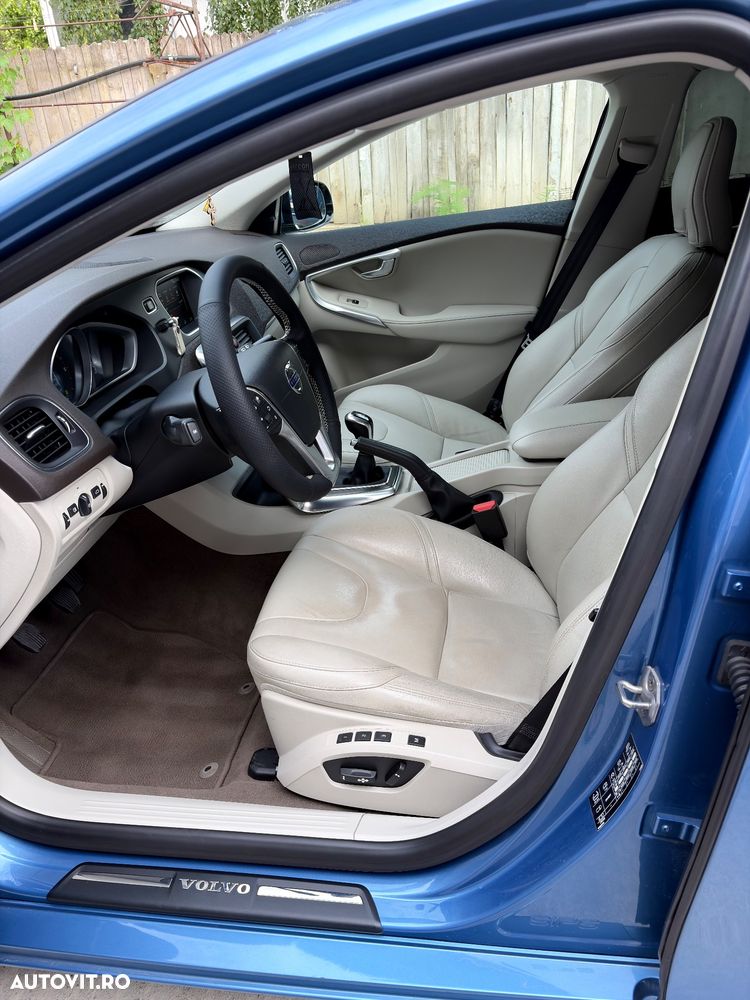 Volvo V40 D4 VEA Summum - 6
