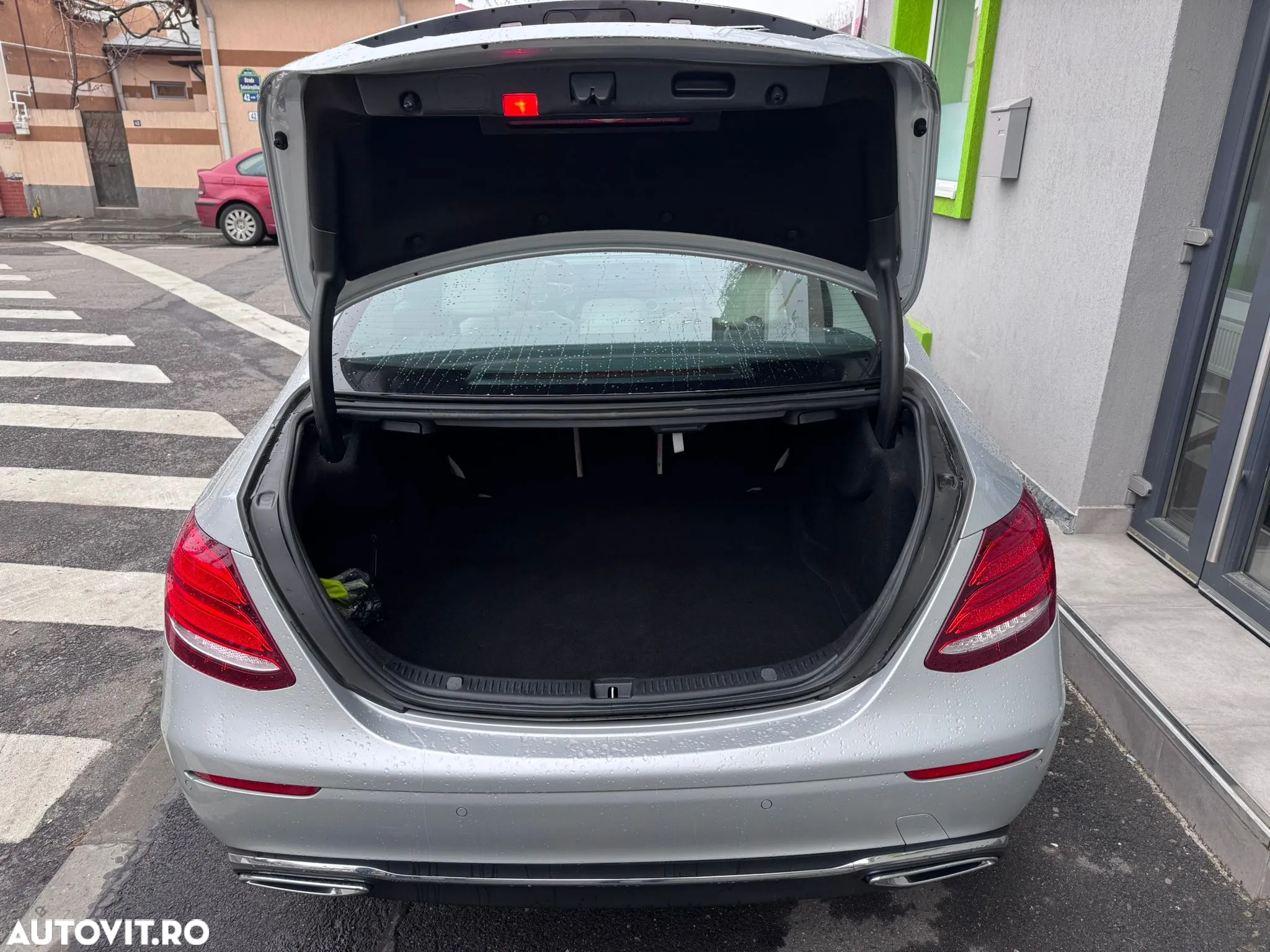 Mercedes-Benz E 200 d 9G-TRONIC - 5